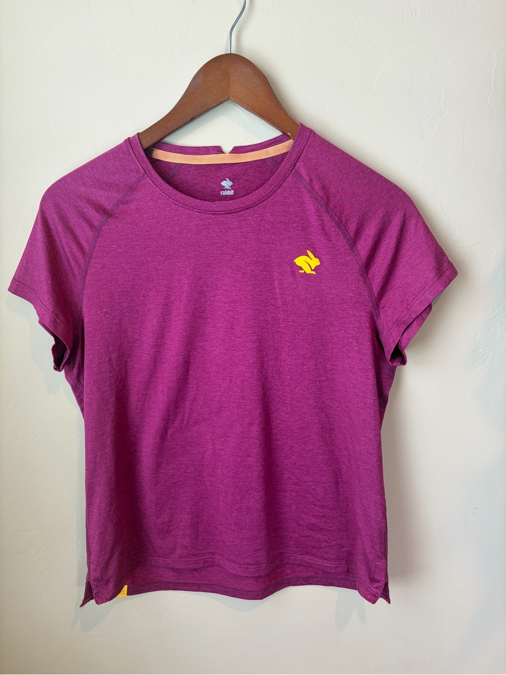 Rabbit Women's Purple Short-Sleeve Performance Runner Tee size Small